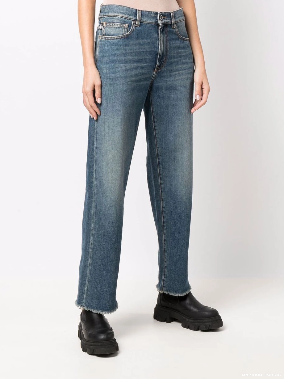 Affordable Moschino Women straight-leg mid-rise Love jeans 0311