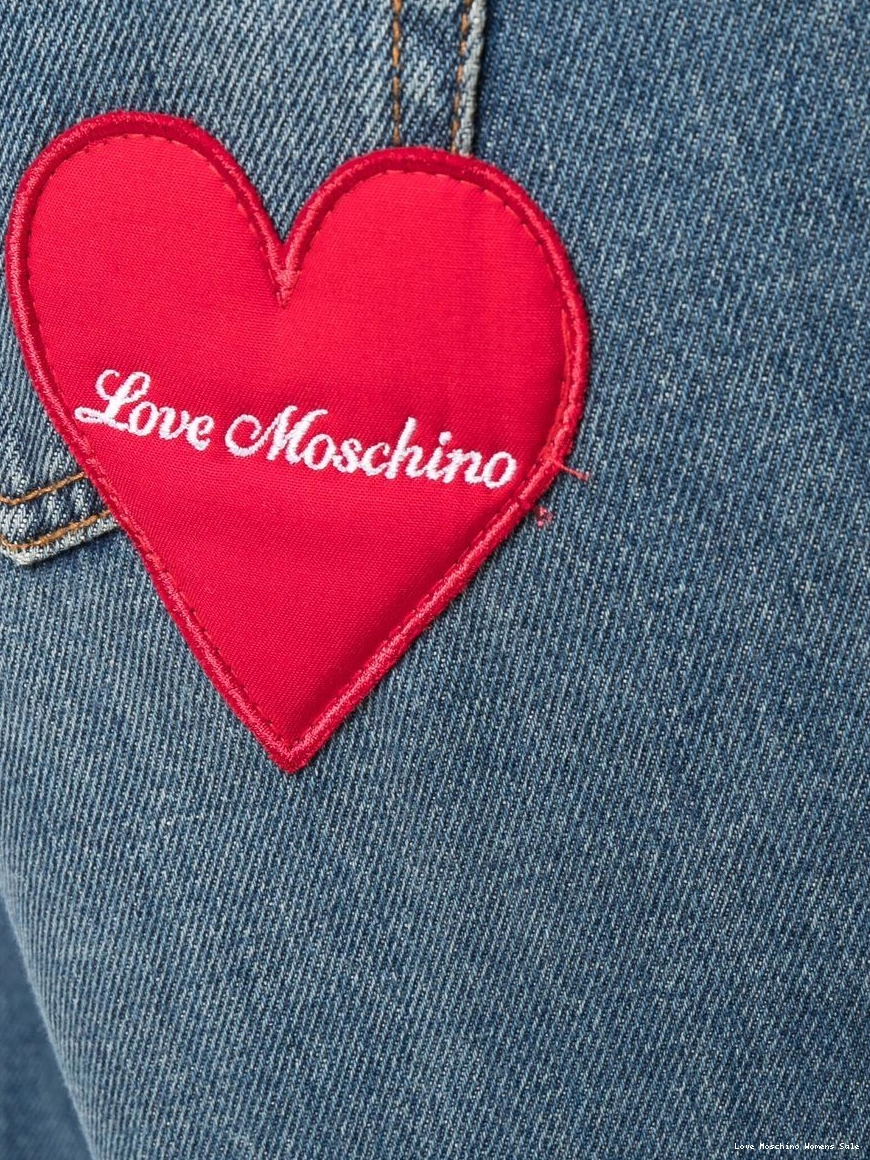 Affordable Moschino Women straight-leg mid-rise Love jeans 0311